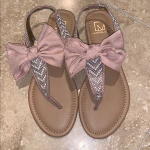 Women’s sandals